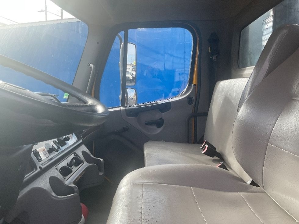 Flatbed Truck-Light and Medium Duty Trucks-Freightliner-2020-M2-Seattle-WA-146,898\n\t\tmiles-$ 51,750 - Image 19