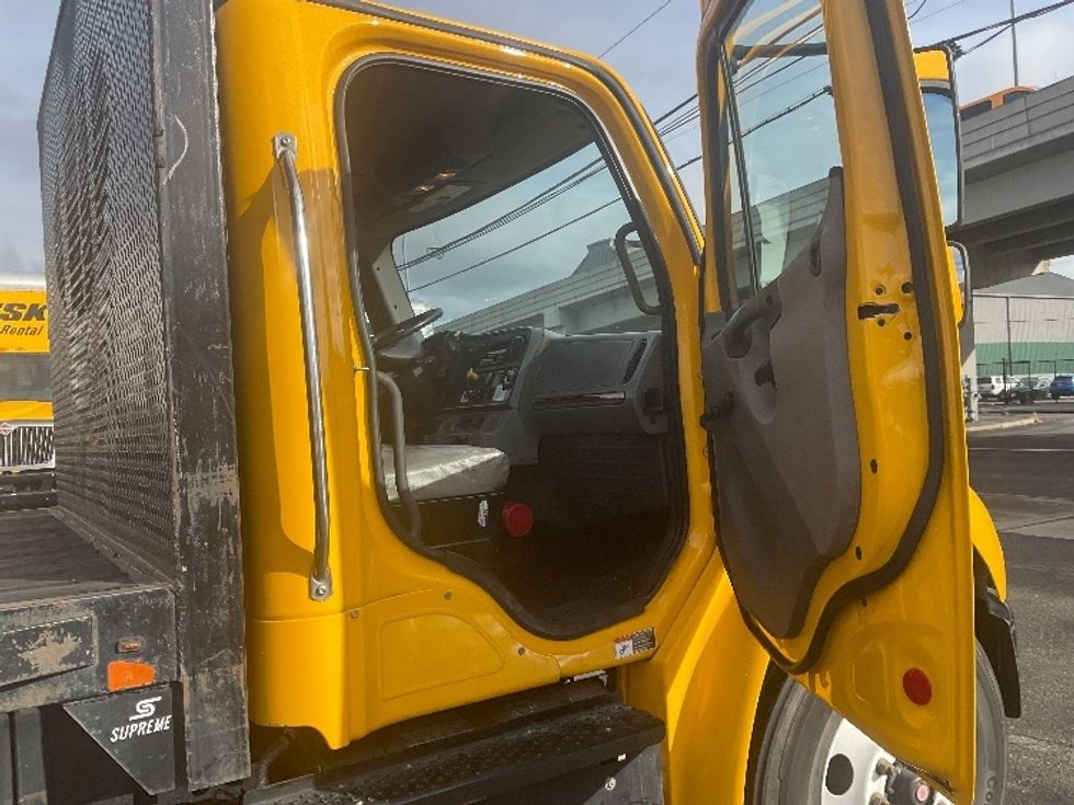 Flatbed Truck-Light and Medium Duty Trucks-Freightliner-2020-M2-Seattle-WA-146,898\n\t\tmiles-$ 51,750 - Image 20