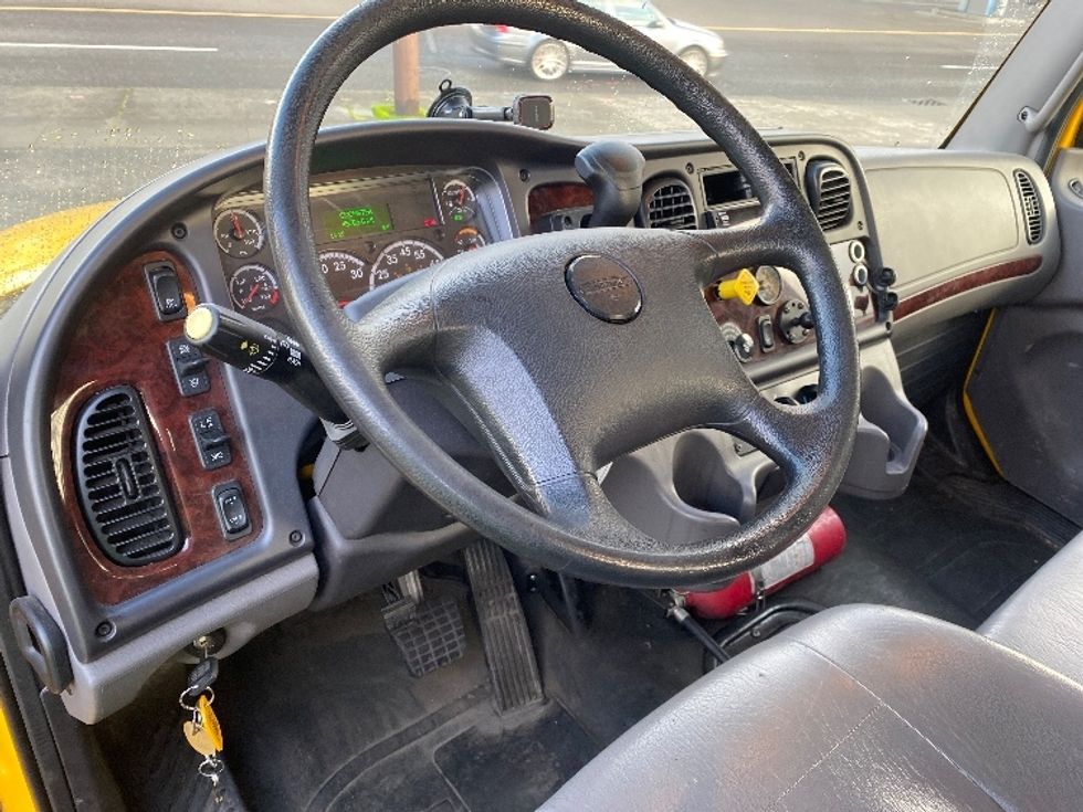 Flatbed Truck-Light and Medium Duty Trucks-Freightliner-2020-M2-Seattle-WA-45,506\n\t\tmiles-$ 59,750 - Image 17