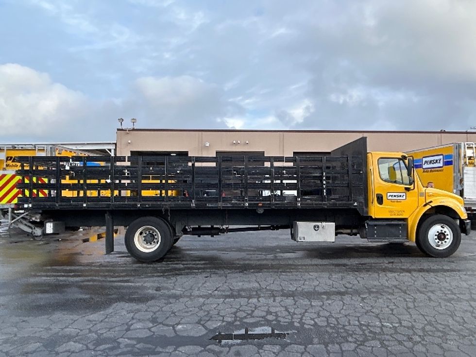 Flatbed Truck-Light and Medium Duty Trucks-Freightliner-2020-M2-South San Francisco-CA-117,421\n\t\tmiles-$ 54,250 - Image 14
