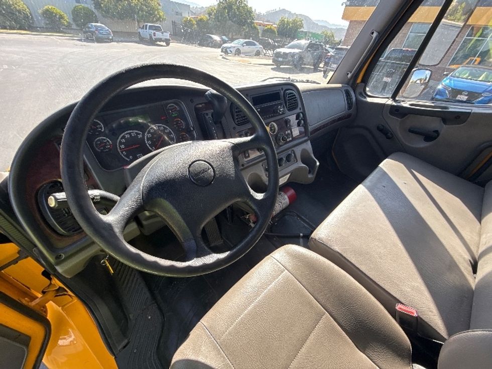 Flatbed Truck-Light and Medium Duty Trucks-Freightliner-2020-M2-Sun Valley-CA-140,318\n\t\tmiles-$ 56,750 - Image 17
