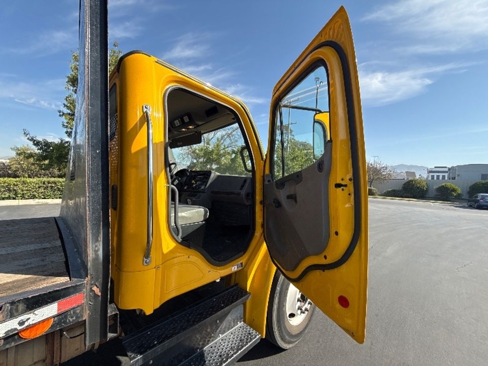 Flatbed Truck-Light and Medium Duty Trucks-Freightliner-2020-M2-Sun Valley-CA-140,318\n\t\tmiles-$ 56,750 - Image 20