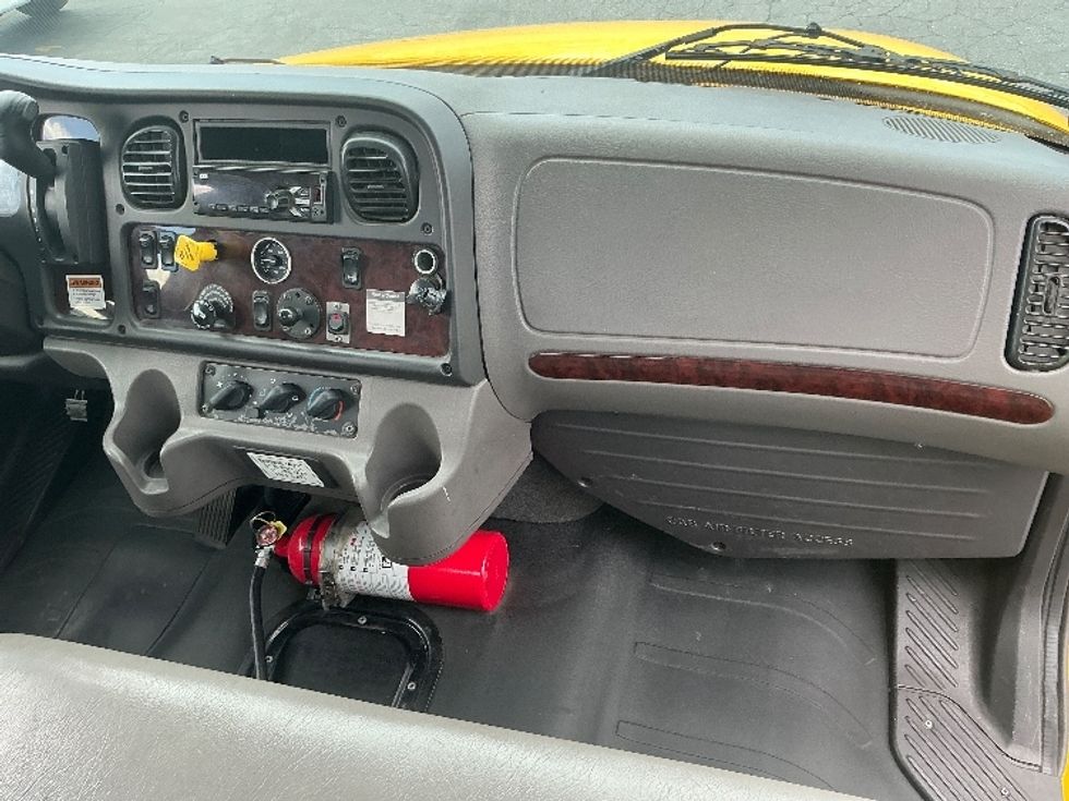 Flatbed Truck-Light and Medium Duty Trucks-Freightliner-2020-M2-Sun Valley-CA-151,324\n\t\tmiles-$ 54,750 - Image 21