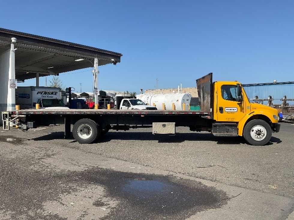 Flatbed Truck-Light and Medium Duty Trucks-Freightliner-2020-M2-Tacoma-WA-65,136\n\t\tmiles-$ 51,000 - Image 12