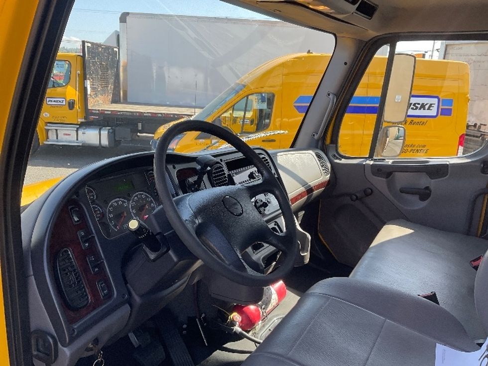 Flatbed Truck-Light and Medium Duty Trucks-Freightliner-2020-M2-Tacoma-WA-65,136\n\t\tmiles-$ 51,000 - Image 14