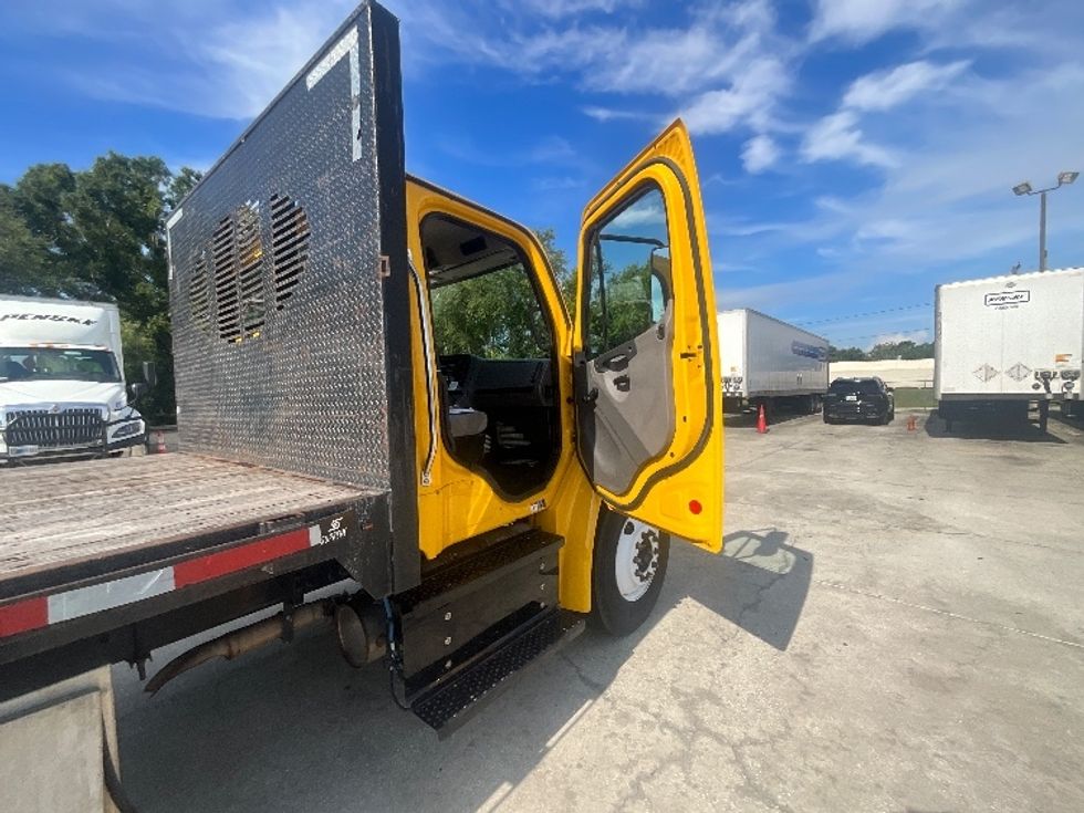Flatbed Truck-Light and Medium Duty Trucks-Freightliner-2020-M2-Tampa-FL-162,895\n\t\tmiles-$ 50,750 - Image 18