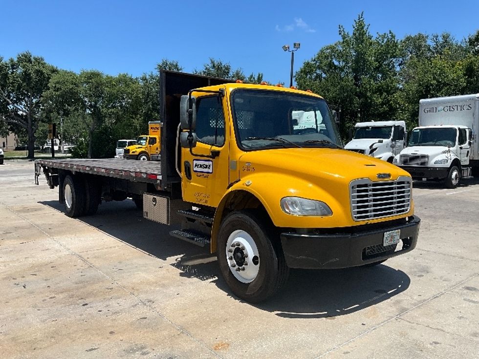 Flatbed Truck-Light and Medium Duty Trucks-Freightliner-2020-M2-Tampa-FL-181,245\n\t\tmiles-$ 43,000 - Image 1