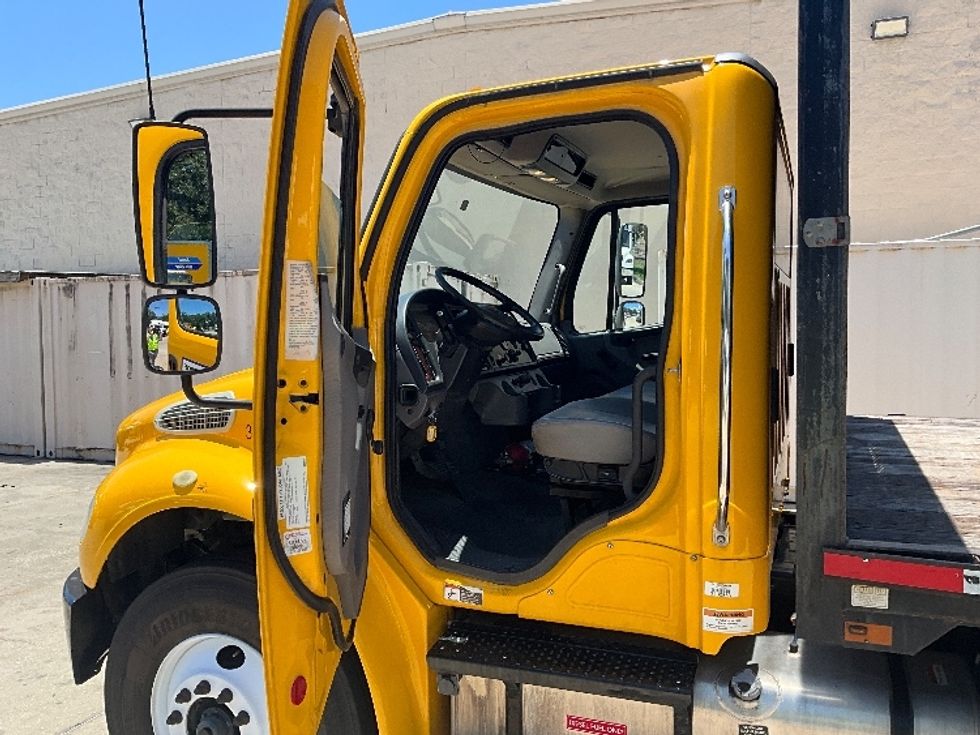 2020 Freightliner M2 106 Medium Duty photo 13