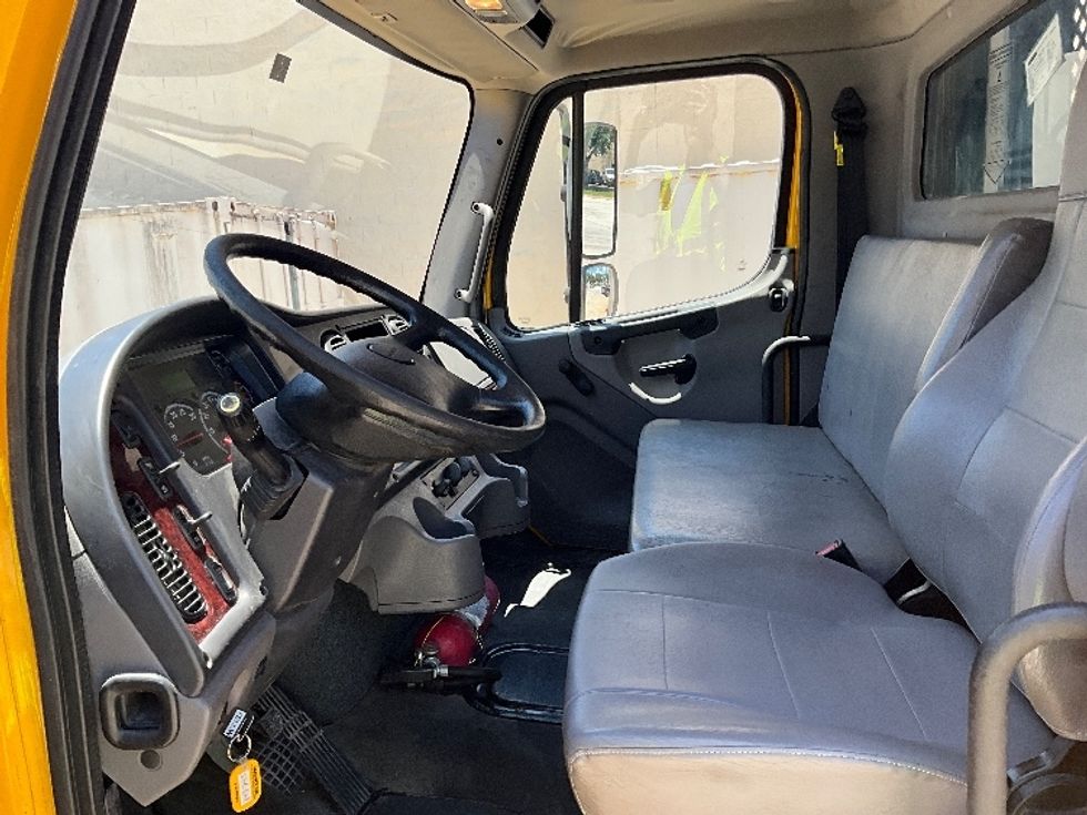 2020 Freightliner M2 106 Medium Duty photo 14