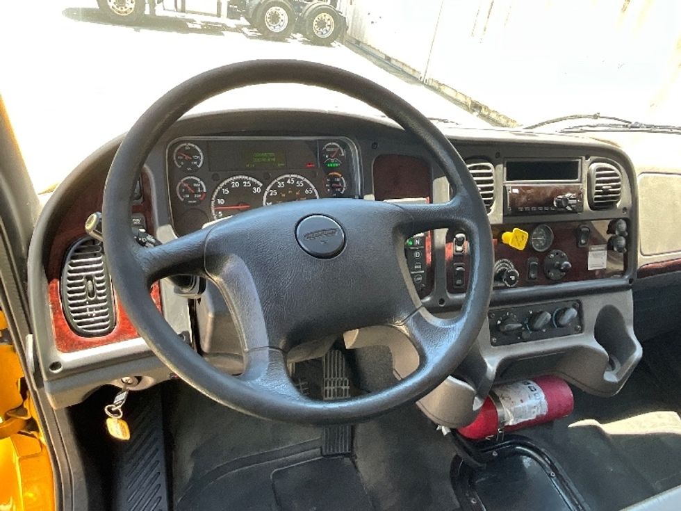 2020 Freightliner M2 106 Medium Duty photo 15
