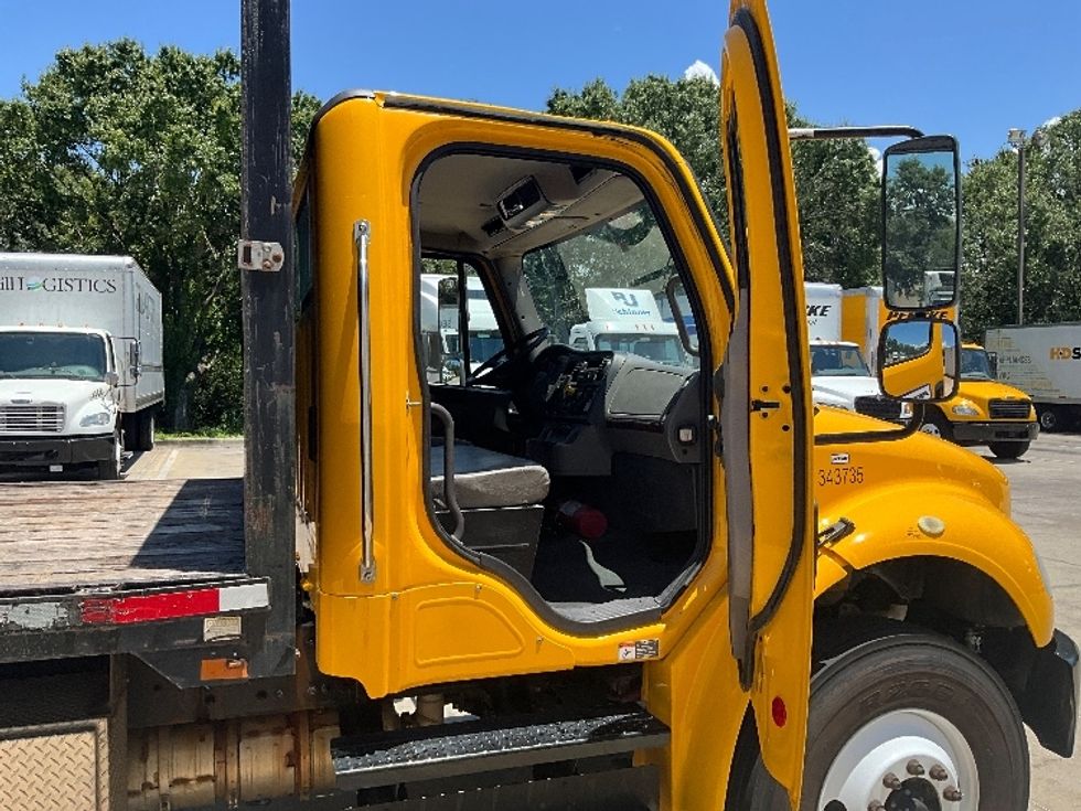 Flatbed Truck-Light and Medium Duty Trucks-Freightliner-2020-M2-Tampa-FL-181,245\n\t\tmiles-$ 43,000 - Image 20