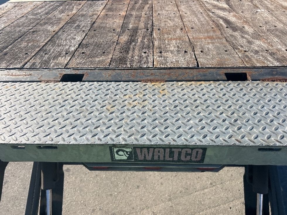 Flatbed Truck-Light and Medium Duty Trucks-Freightliner-2020-M2-Tampa-FL-72,880\n\t\tmiles-$ 56,000 - Image 10