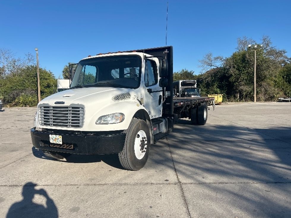 Flatbed Truck-Light and Medium Duty Trucks-Freightliner-2020-M2-Tampa-FL-72,880\n\t\tmiles-$ 56,000 - Image 3