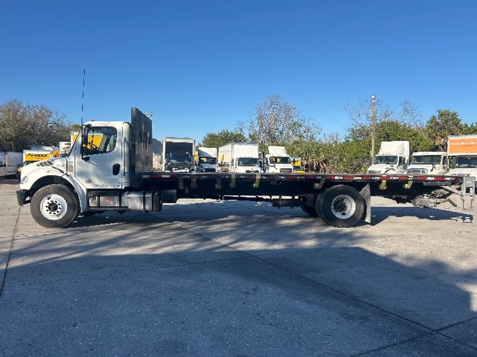 Flatbed Truck-Light and Medium Duty Trucks-Freightliner-2020-M2-Tampa-FL-72,880\n\t\tmiles-$ 56,000 - Image 4