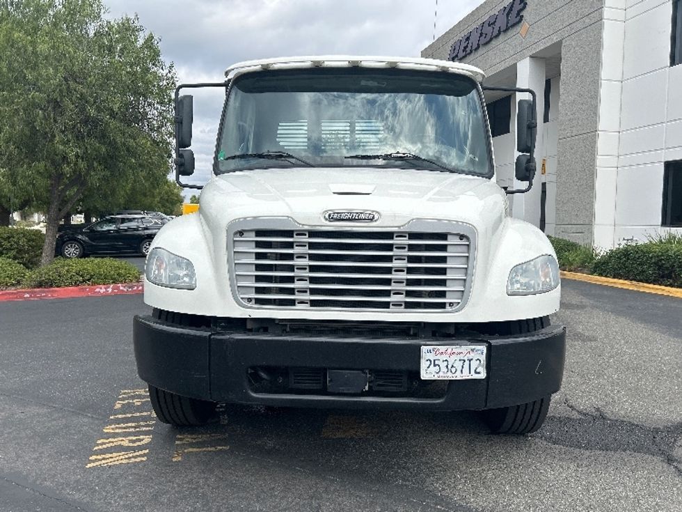 2020 Freightliner M2 106 Medium Duty photo 2