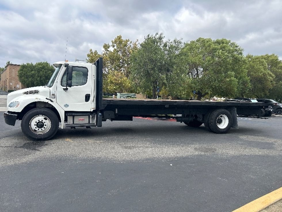2020 Freightliner M2 106 Medium Duty photo 4