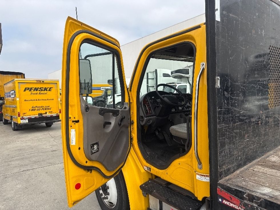 Flatbed Truck-Light and Medium Duty Trucks-Freightliner-2020-M2-Torrance-CA-110,887\n\t\tmiles-$ 63,500 - Image 16