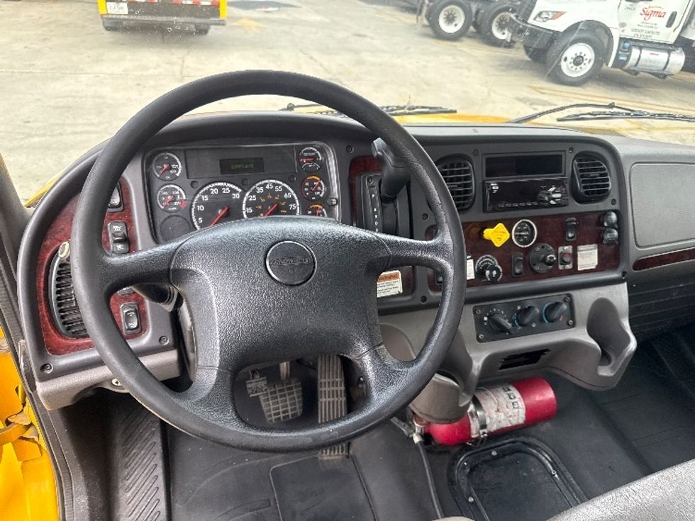 Flatbed Truck-Light and Medium Duty Trucks-Freightliner-2020-M2-Torrance-CA-110,887\n\t\tmiles-$ 63,500 - Image 18