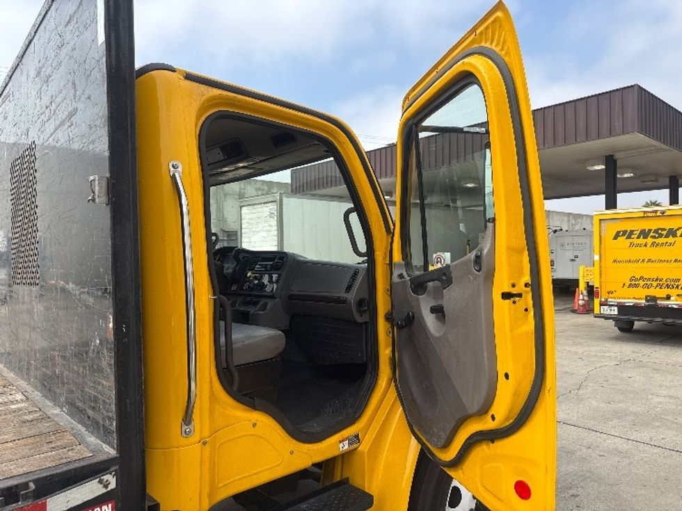 Flatbed Truck-Light and Medium Duty Trucks-Freightliner-2020-M2-Torrance-CA-110,887\n\t\tmiles-$ 63,500 - Image 20