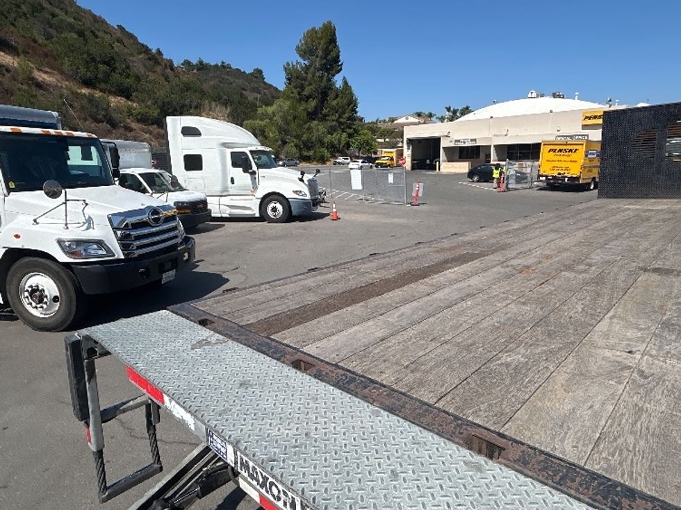 Flatbed Truck-Light and Medium Duty Trucks-Freightliner-2020-M2-Torrance-CA-112,679\n\t\tmiles-$ 58,250 - Image 11