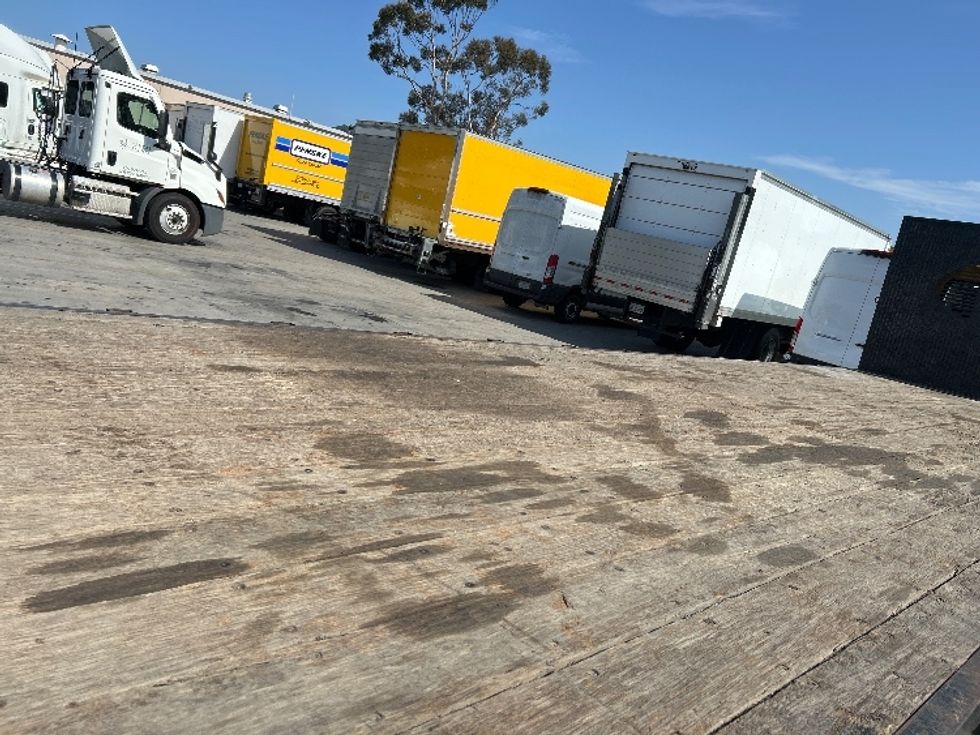 Flatbed Truck-Light and Medium Duty Trucks-Freightliner-2020-M2-Torrance-CA-123,246\n\t\tmiles-$ 56,750 - Image 11