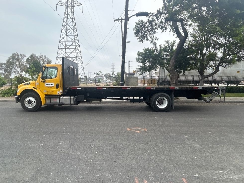 Flatbed Truck-Light and Medium Duty Trucks-Freightliner-2020-M2-Torrance-CA-128,103\n\t\tmiles-$ 56,000 - Image 4