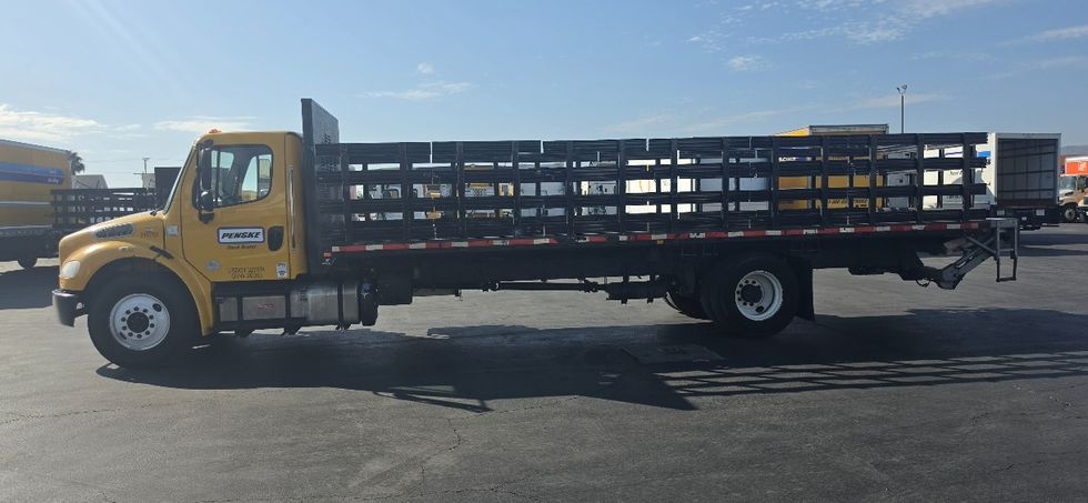Flatbed Truck-Light and Medium Duty Trucks-Freightliner-2020-M2-Torrance-CA-129,827\n\t\tmiles-$ 55,500 - Image 4