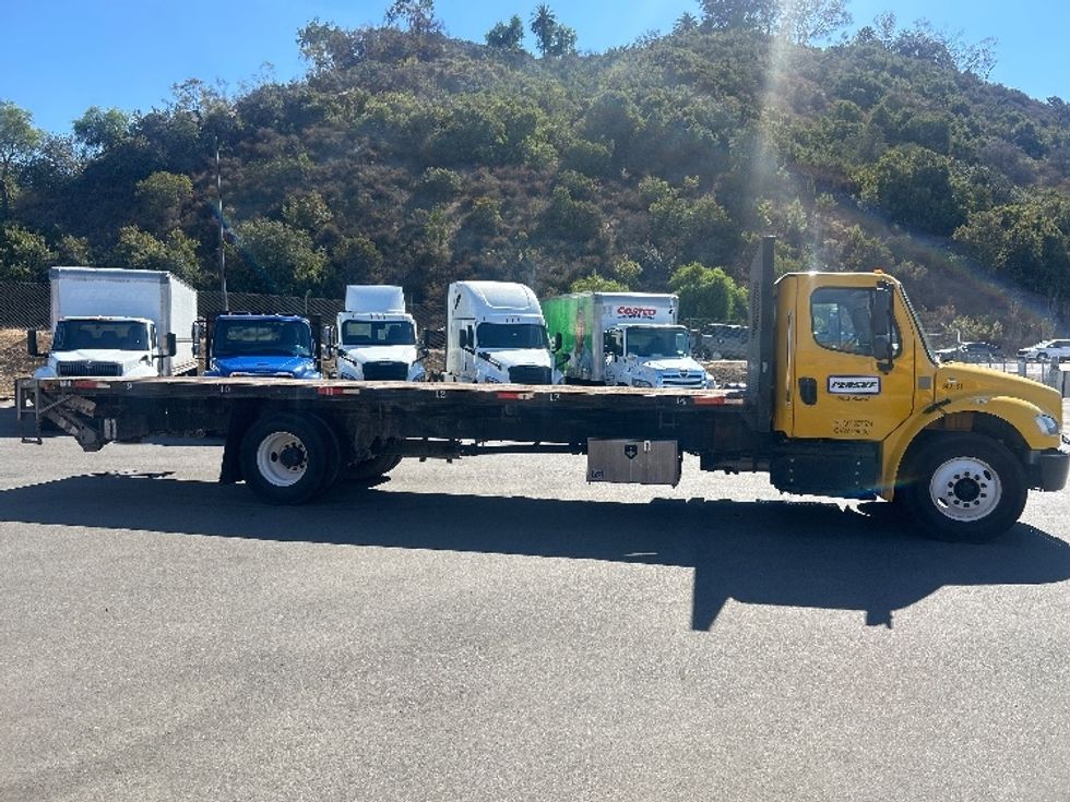 Flatbed Truck-Light and Medium Duty Trucks-Freightliner-2020-M2-Torrance-CA-131,302\n\t\tmiles-$ 53,250 - Image 13
