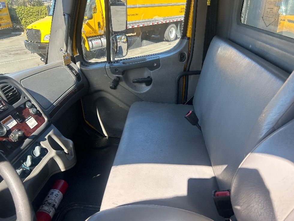 Flatbed Truck-Light and Medium Duty Trucks-Freightliner-2020-M2-Torrance-CA-131,302\n\t\tmiles-$ 53,250 - Image 17