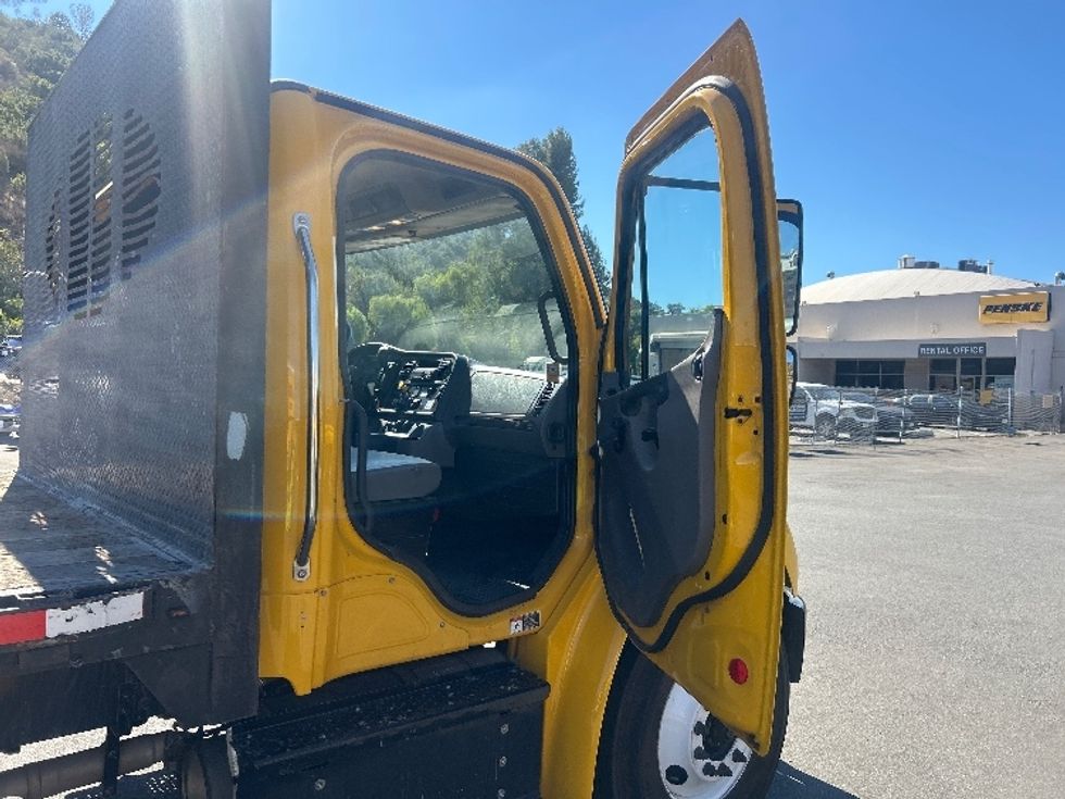 Flatbed Truck-Light and Medium Duty Trucks-Freightliner-2020-M2-Torrance-CA-131,302\n\t\tmiles-$ 53,250 - Image 18
