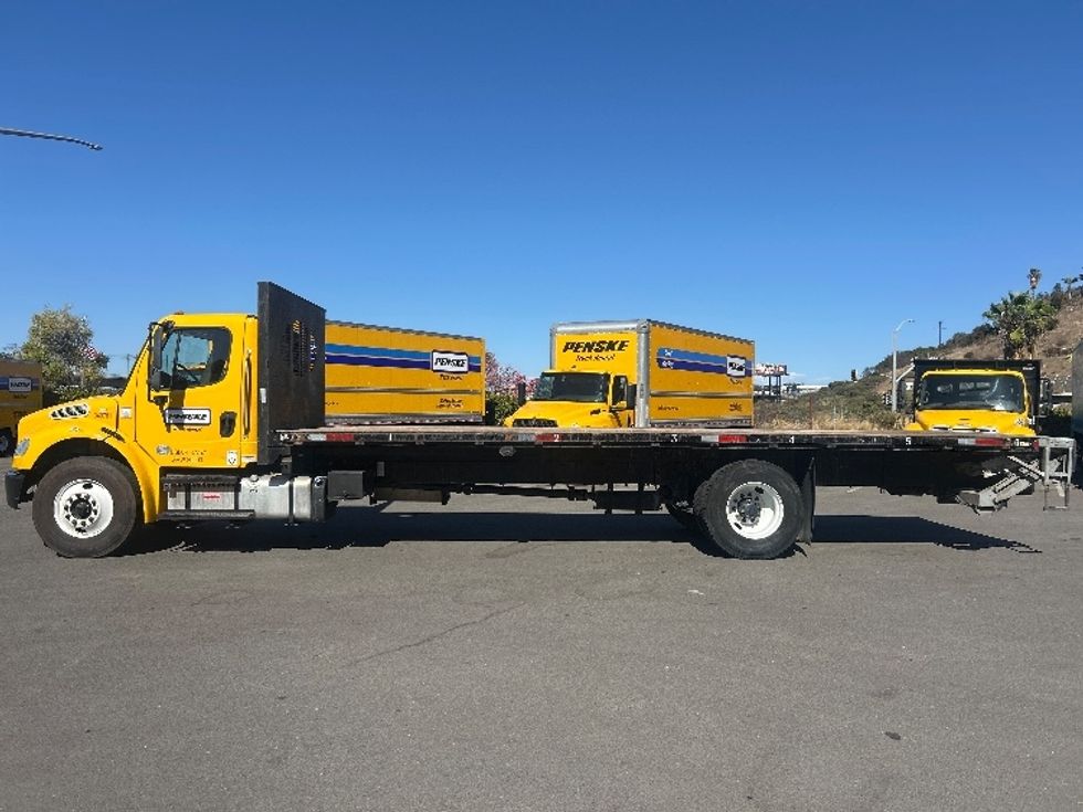 Flatbed Truck-Light and Medium Duty Trucks-Freightliner-2020-M2-Torrance-CA-131,302\n\t\tmiles-$ 53,250 - Image 4