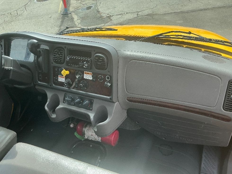 Flatbed Truck-Light and Medium Duty Trucks-Freightliner-2020-M2-Torrance-CA-140,548\n\t\tmiles-$ 55,750 - Image 21