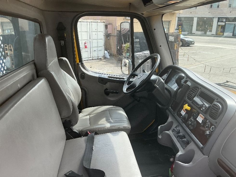 Flatbed Truck-Light and Medium Duty Trucks-Freightliner-2020-M2-Torrance-CA-140,548\n\t\tmiles-$ 55,750 - Image 22