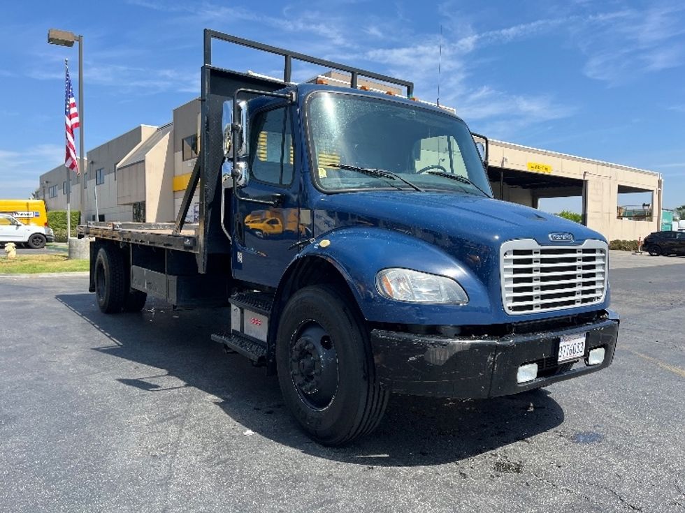 Flatbed Truck-Light and Medium Duty Trucks-Freightliner-2020-M2-Torrance-CA-141,467\n\t\tmiles-$ 47,500 - Image 1