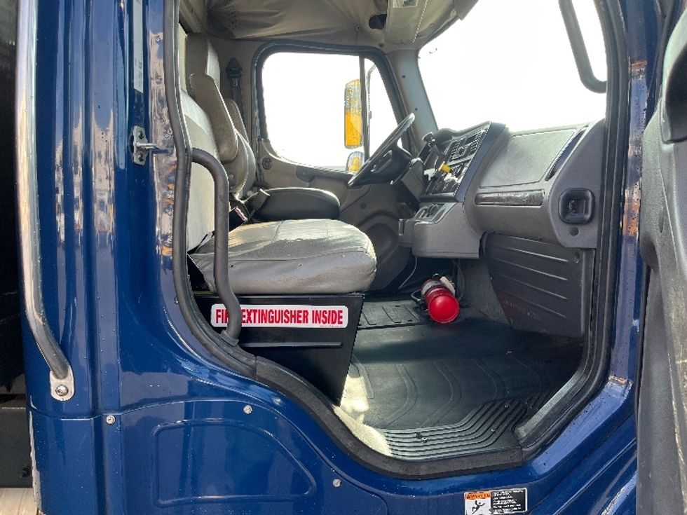 Flatbed Truck-Light and Medium Duty Trucks-Freightliner-2020-M2-Torrance-CA-141,467\n\t\tmiles-$ 47,500 - Image 21