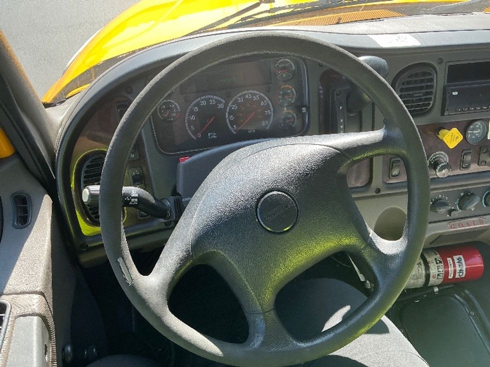 Flatbed Truck-Light and Medium Duty Trucks-Freightliner-2020-M2-Torrance-CA-145,325\n\t\tmiles-$ 53,000 - Image 17