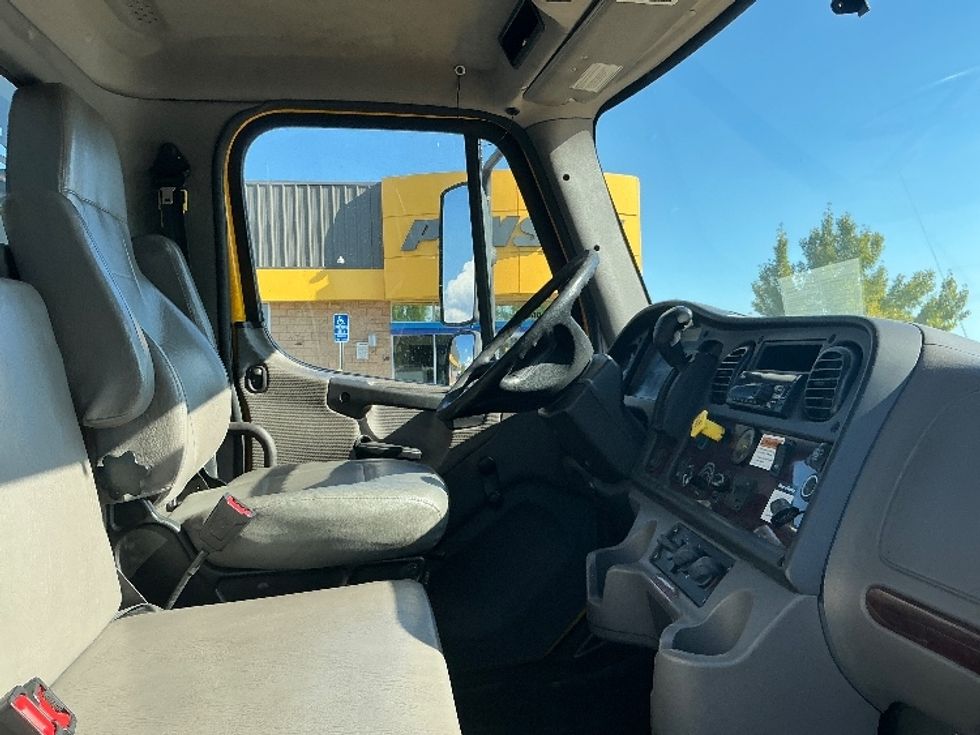 Flatbed Truck-Light and Medium Duty Trucks-Freightliner-2020-M2-Torrance-CA-145,325\n\t\tmiles-$ 53,000 - Image 21