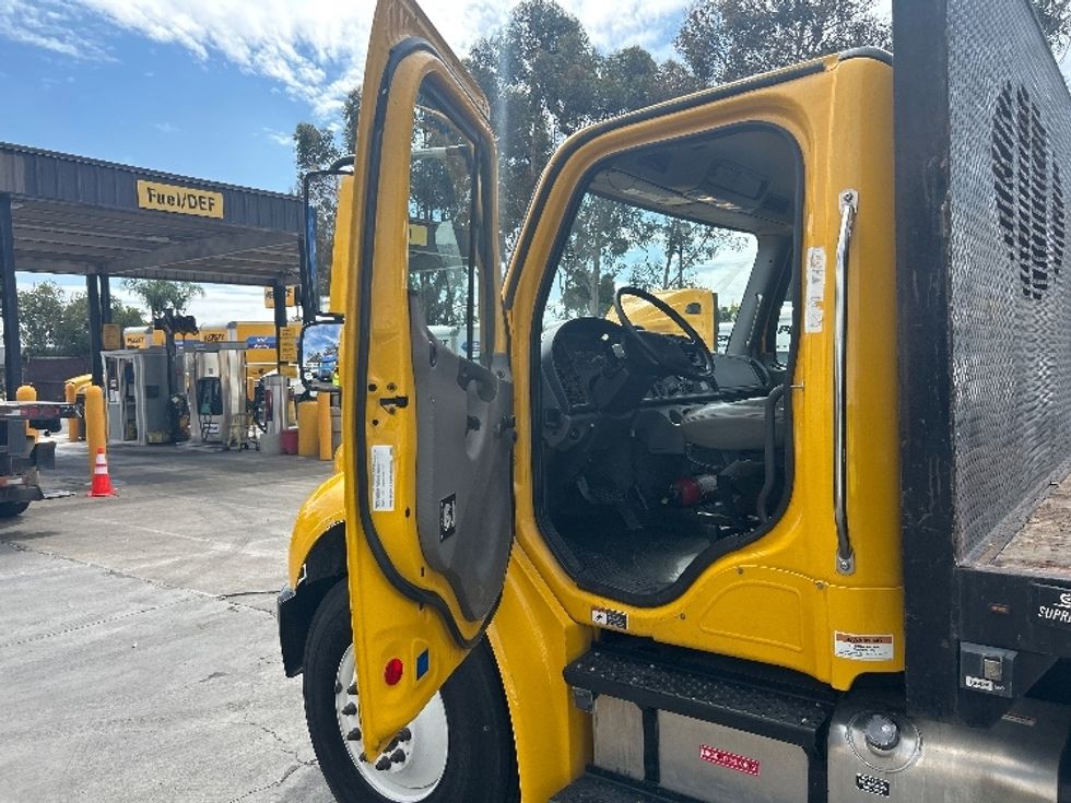 Flatbed Truck-Light and Medium Duty Trucks-Freightliner-2020-M2-Torrance-CA-148,696\n\t\tmiles-$ 53,500 - Image 16