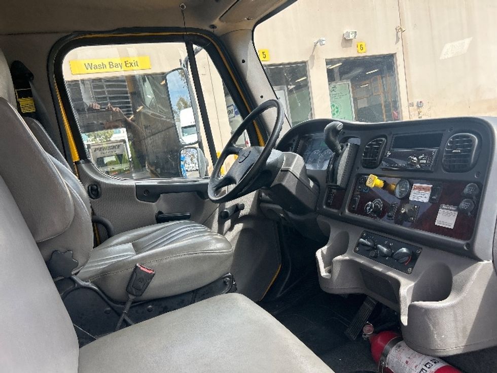 Flatbed Truck-Light and Medium Duty Trucks-Freightliner-2020-M2-Torrance-CA-148,696\n\t\tmiles-$ 53,500 - Image 22