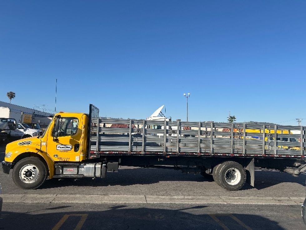 Flatbed Truck-Light and Medium Duty Trucks-Freightliner-2020-M2-Torrance-CA-153,386\n\t\tmiles-$ 47,750 - Image 4