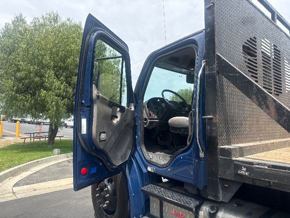 Flatbed Truck-Light and Medium Duty Trucks-Freightliner-2020-M2-Torrance-CA-154,911\n\t\tmiles-$ 51,250 - Image 16