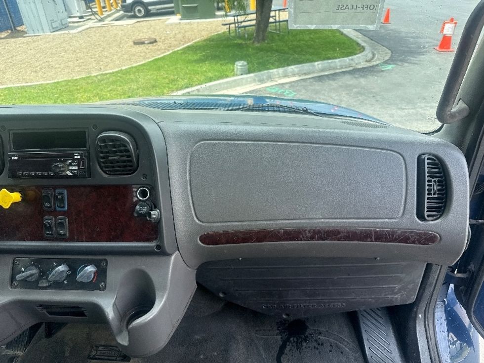 Flatbed Truck-Light and Medium Duty Trucks-Freightliner-2020-M2-Torrance-CA-154,911\n\t\tmiles-$ 51,250 - Image 21