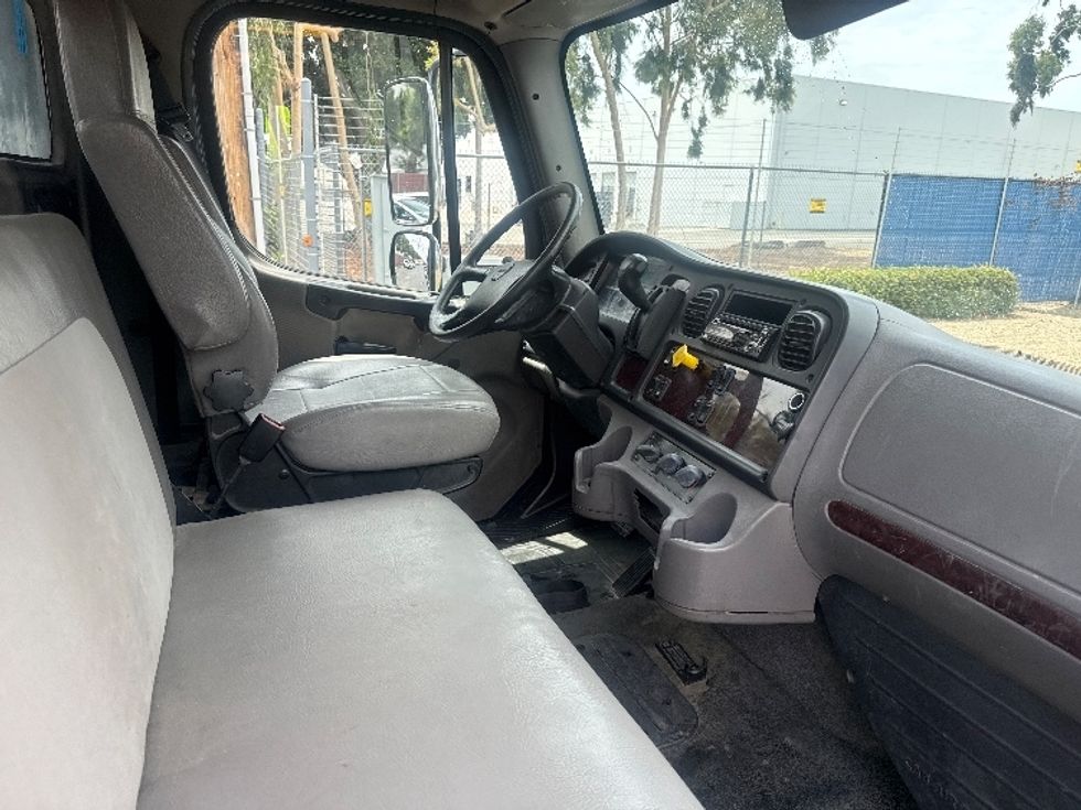 Flatbed Truck-Light and Medium Duty Trucks-Freightliner-2020-M2-Torrance-CA-154,911\n\t\tmiles-$ 51,250 - Image 22