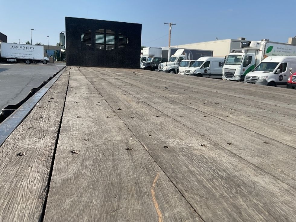 Flatbed Truck-Light and Medium Duty Trucks-Freightliner-2020-M2-Torrance-CA-289,200\n\t\tmiles-$ 55,500 - Image 12