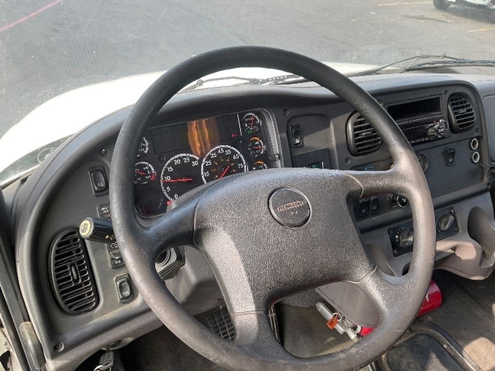 Flatbed Truck-Light and Medium Duty Trucks-Freightliner-2020-M2-Torrance-CA-289,200\n\t\tmiles-$ 55,500 - Image 17