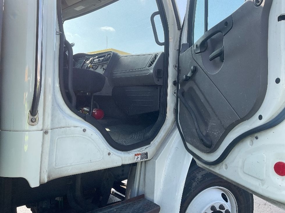 Flatbed Truck-Light and Medium Duty Trucks-Freightliner-2020-M2-Torrance-CA-289,200\n\t\tmiles-$ 55,500 - Image 20