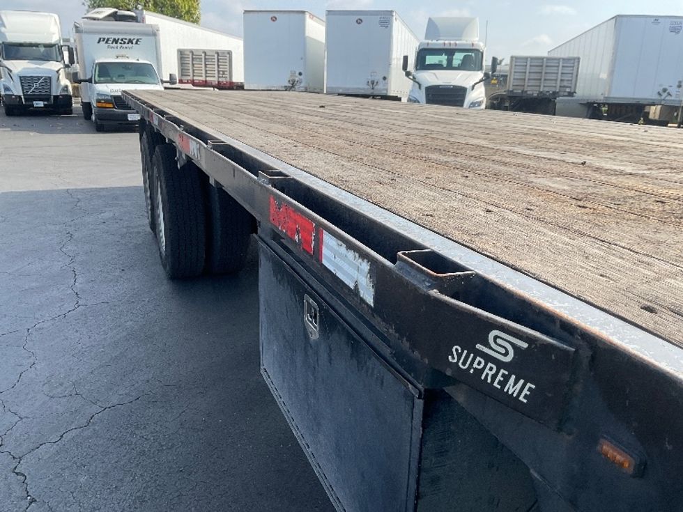 Flatbed Truck-Light and Medium Duty Trucks-Freightliner-2020-M2-Torrance-CA-289,200\n\t\tmiles-$ 55,500 - Image 27