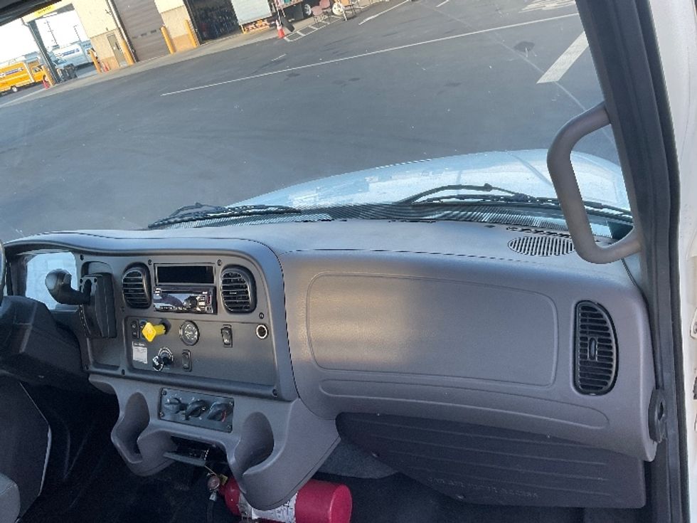 Flatbed Truck-Light and Medium Duty Trucks-Freightliner-2020-M2-Torrance-CA-39,543\n\t\tmiles-$ 58,250 - Image 21