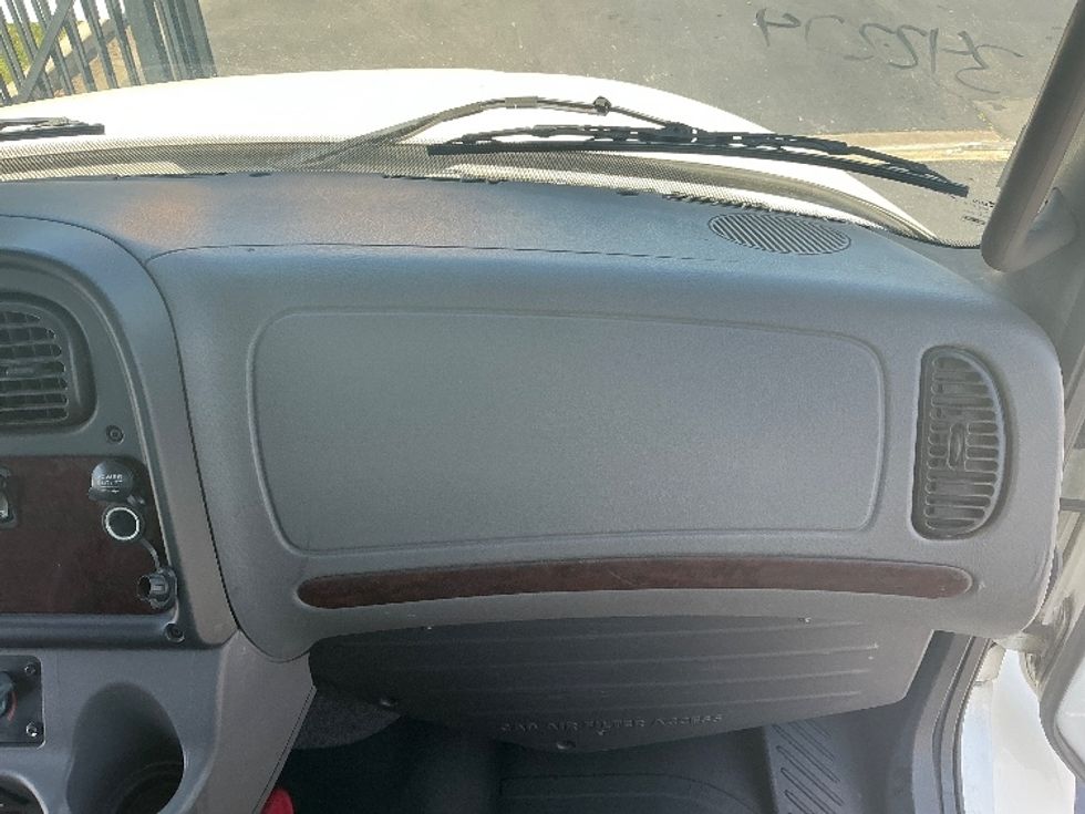 Flatbed Truck-Light and Medium Duty Trucks-Freightliner-2020-M2-Torrance-CA-60,872\n\t\tmiles-$ 67,500 - Image 17