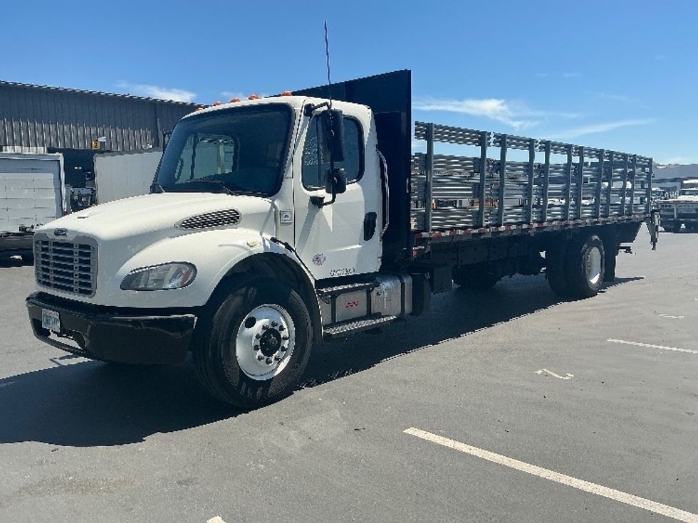Flatbed Truck-Light and Medium Duty Trucks-Freightliner-2020-M2-Torrance-CA-60,872\n\t\tmiles-$ 67,500 - Image 3